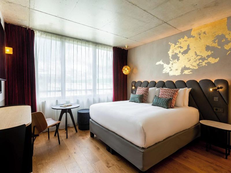 Renaissance Bordeaux Hotel image