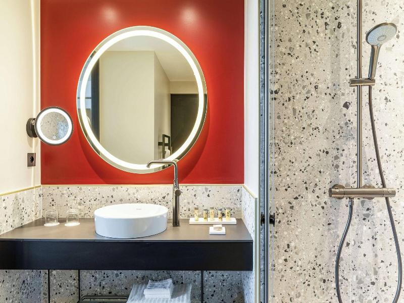 Renaissance Bordeaux Hotel image