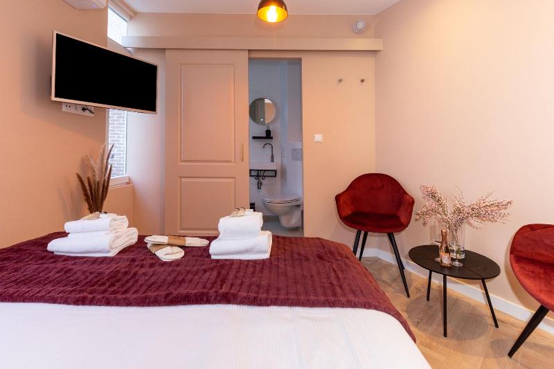 Ben's Boutique Hotel image