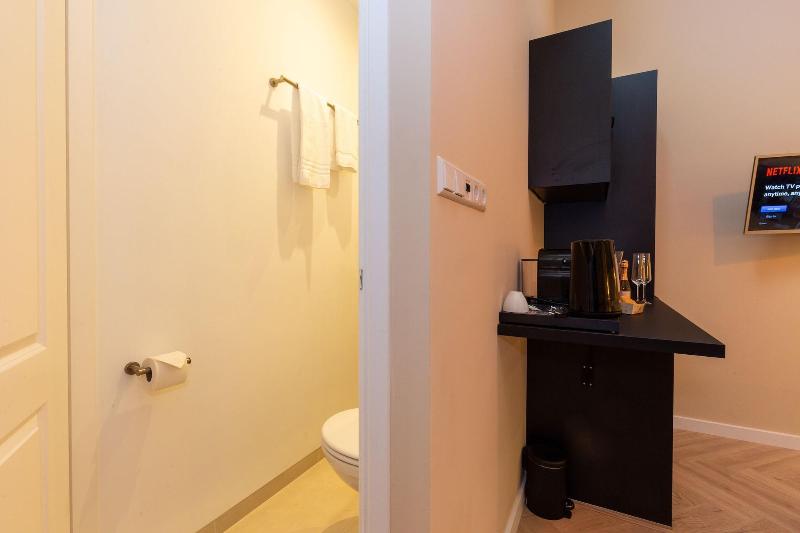 Ben's Boutique Hotel image