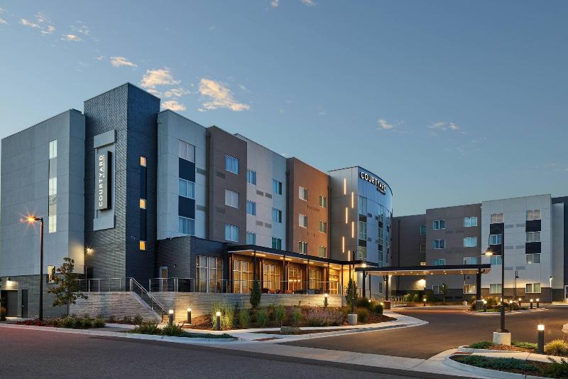 Courtyard by Marriott Denver Aurora image