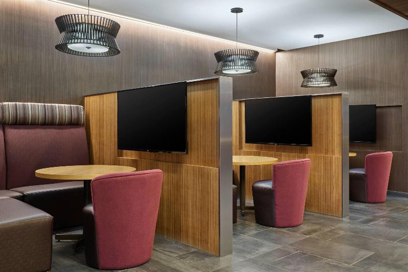 Courtyard by Marriott Denver Aurora image