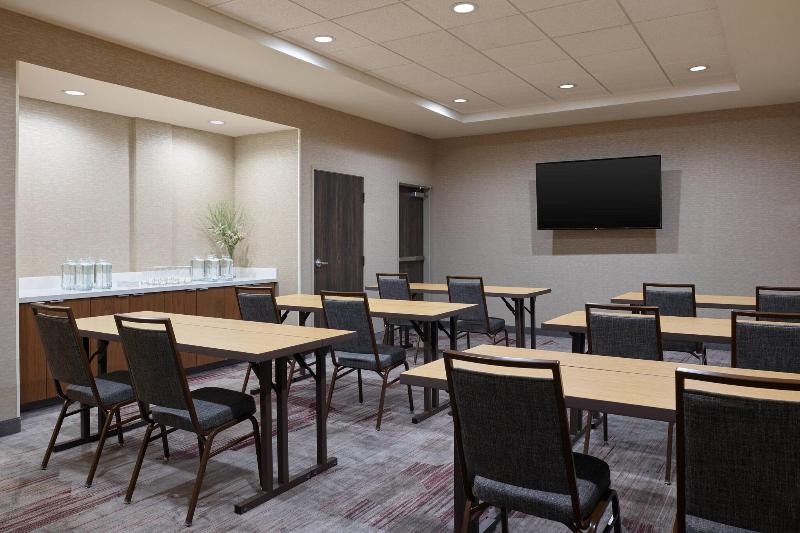 Courtyard by Marriott Denver Aurora image