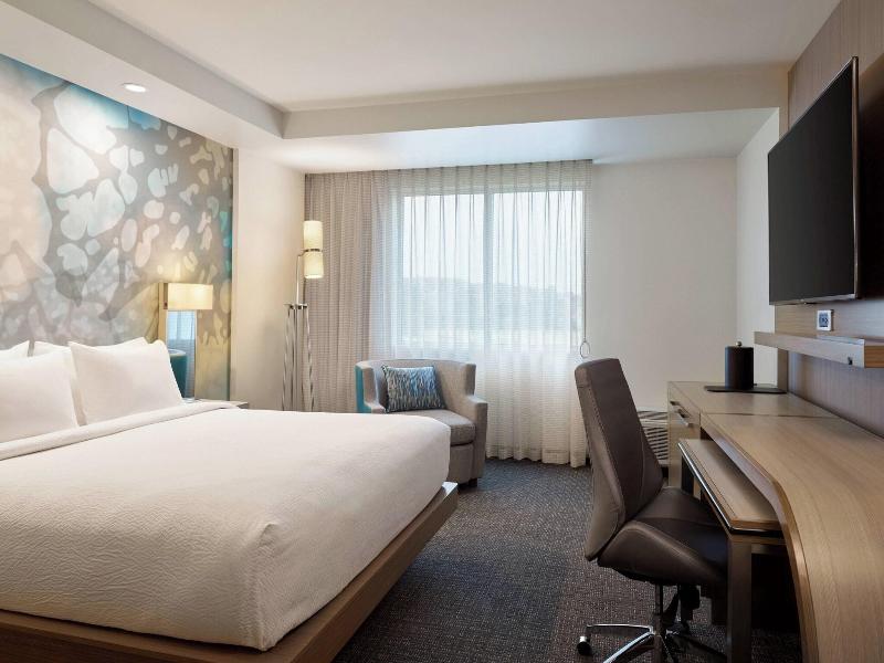 Courtyard by Marriott Denver Aurora image