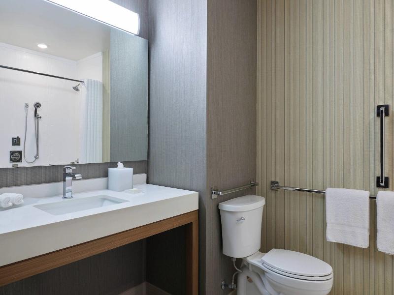 Courtyard by Marriott Denver Aurora image