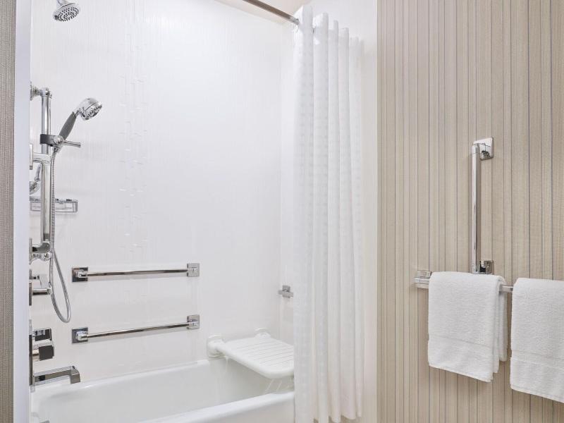 Courtyard by Marriott Denver Aurora image