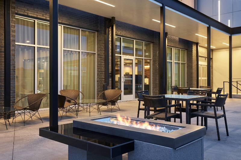 Courtyard by Marriott Denver Aurora image