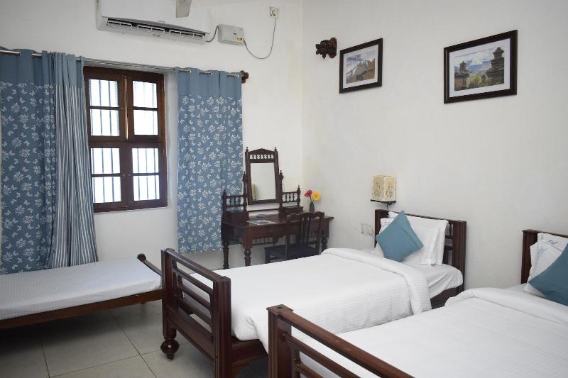 Dumas Guest House image