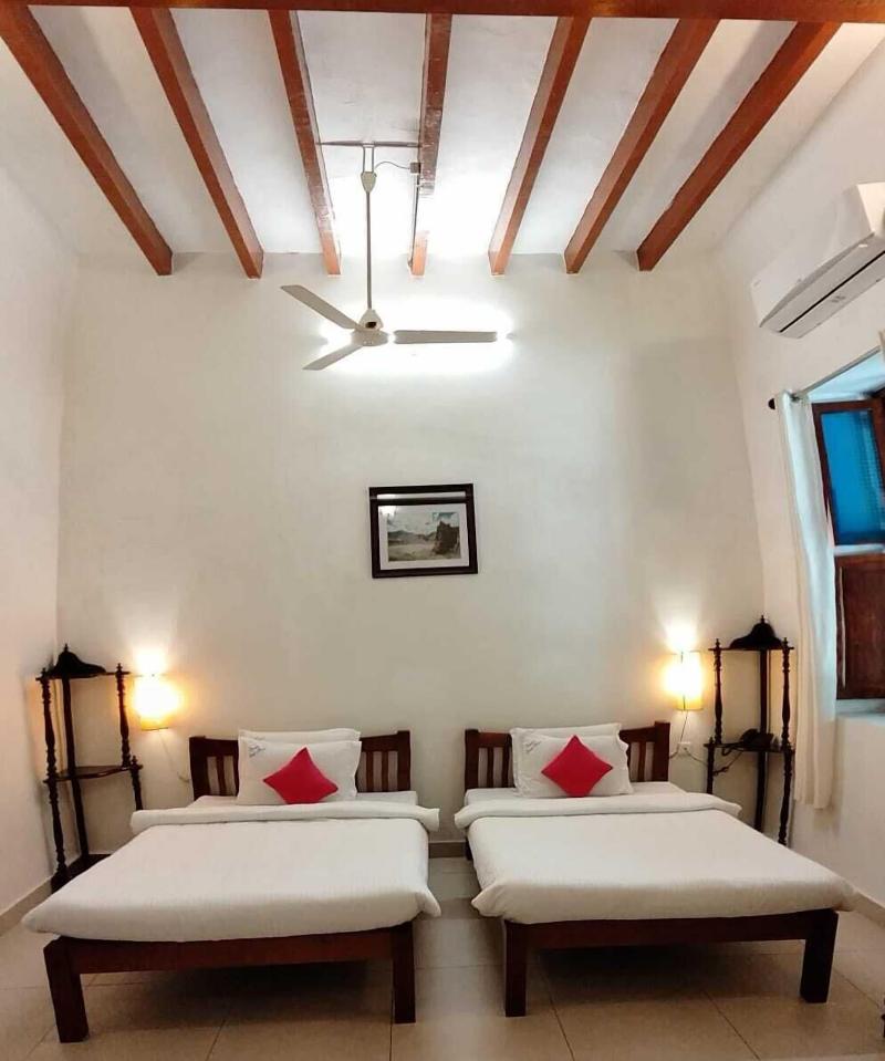 Dumas Guest House image