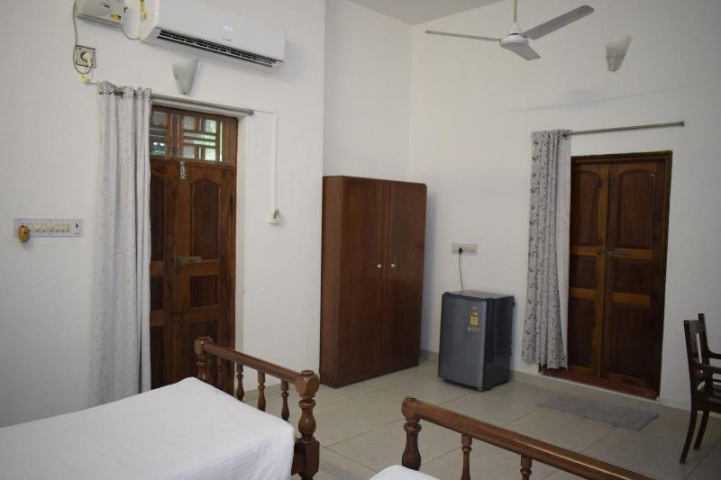 Dumas Guest House image