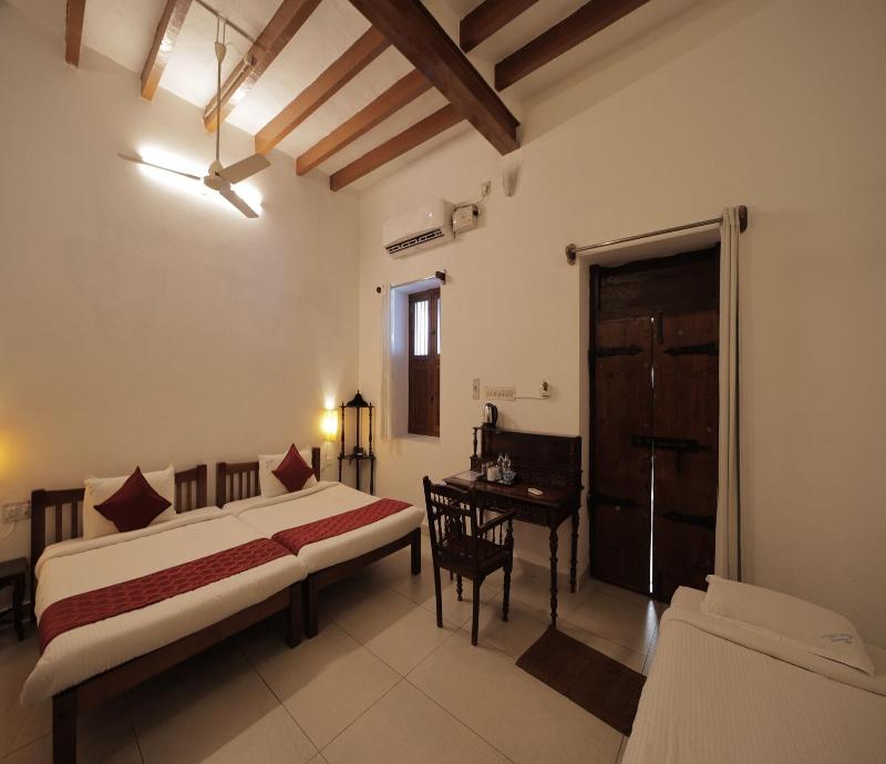 Dumas Guest House image