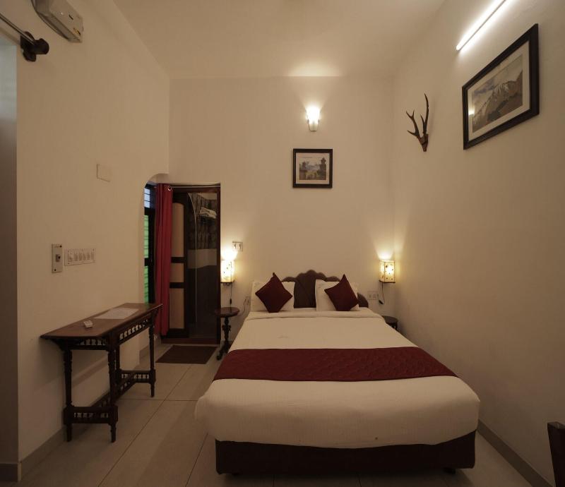Dumas Guest House image