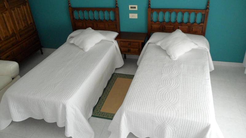 Hostal La Paz image