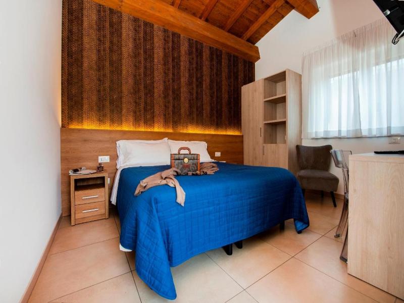 Gu Hotel image
