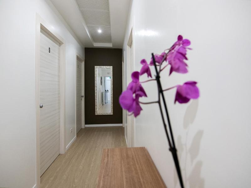 Gu Hotel image