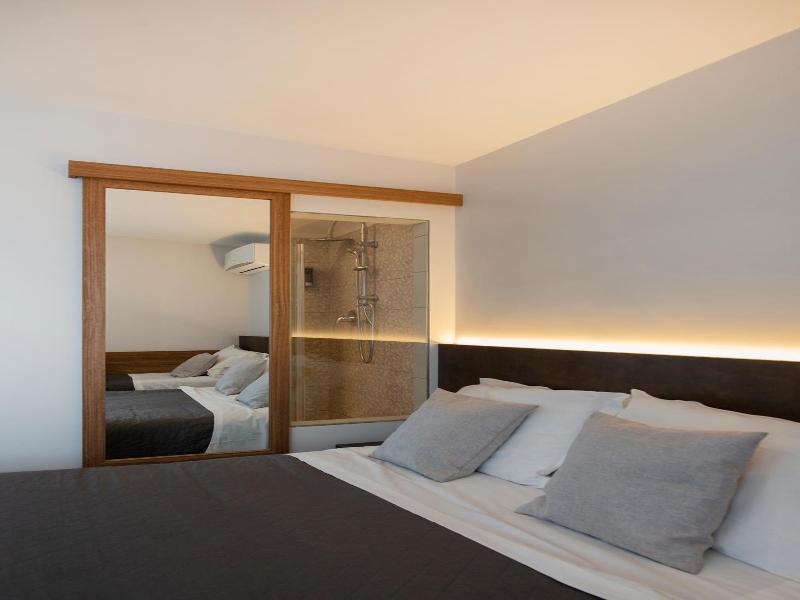 Gu Hotel image