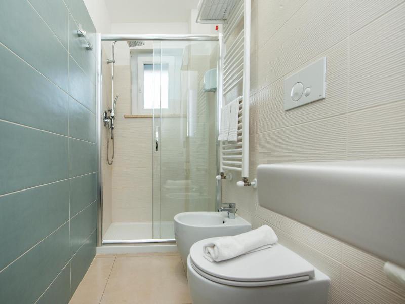 Gu Hotel image