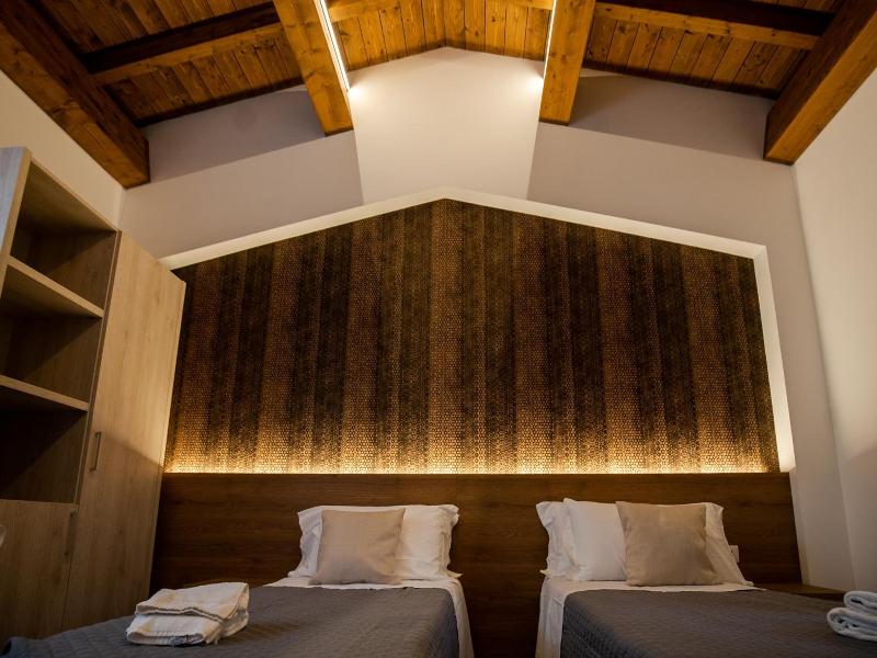 Gu Hotel image