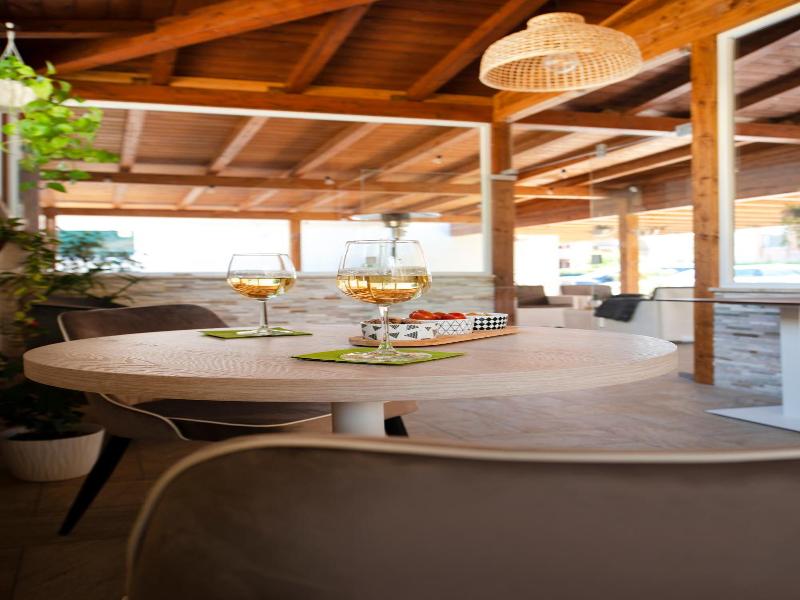 Gu Hotel image
