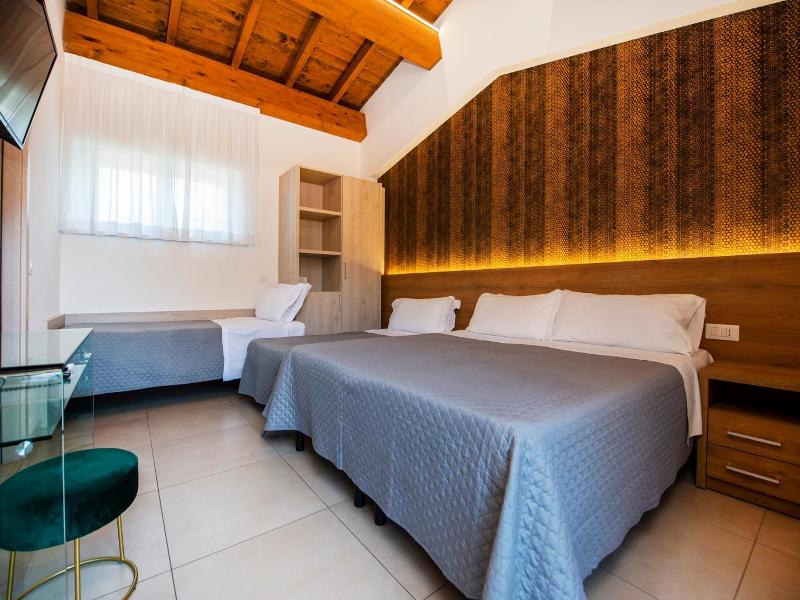 Gu Hotel image