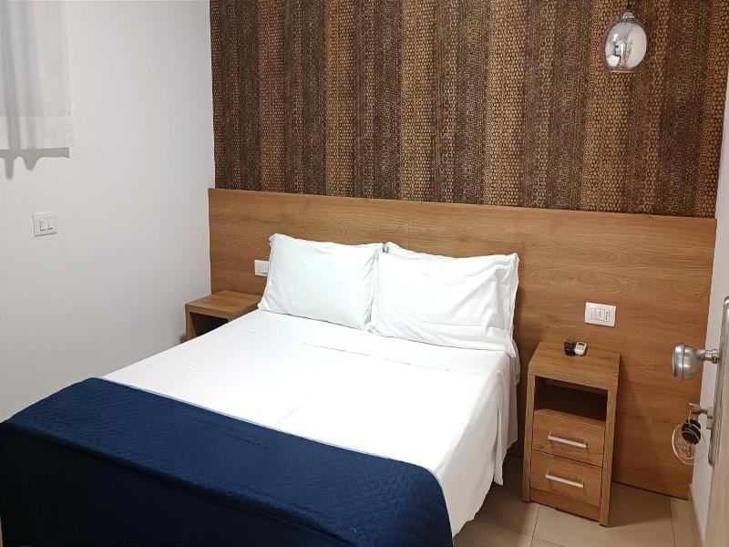 Gu Hotel image