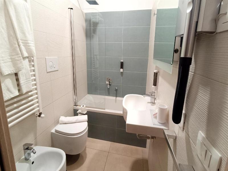 Gu Hotel image