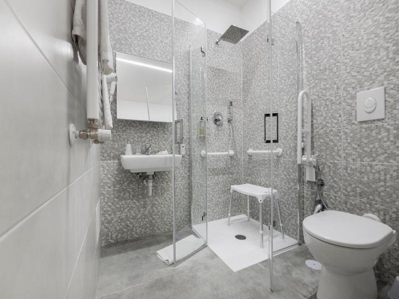 Gu Hotel image