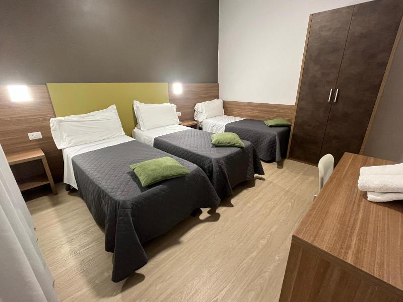 Gu Hotel image
