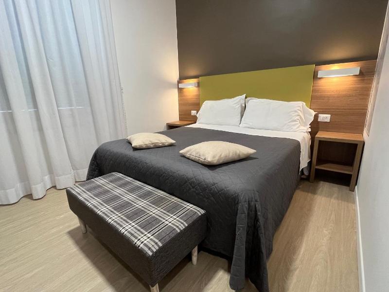Gu Hotel image