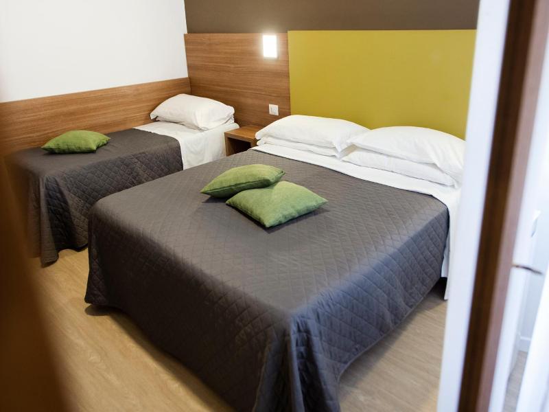 Gu Hotel image