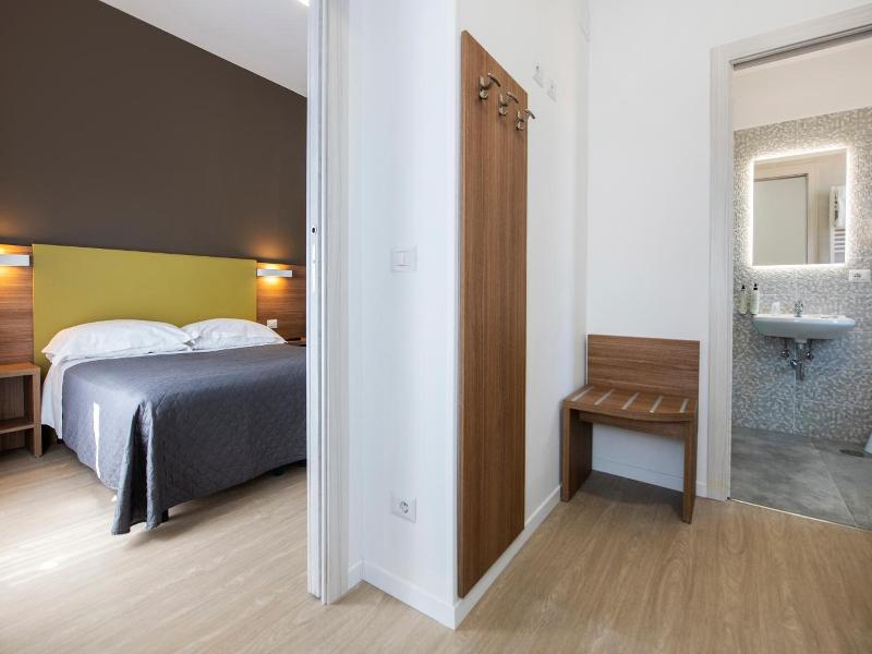Gu Hotel image