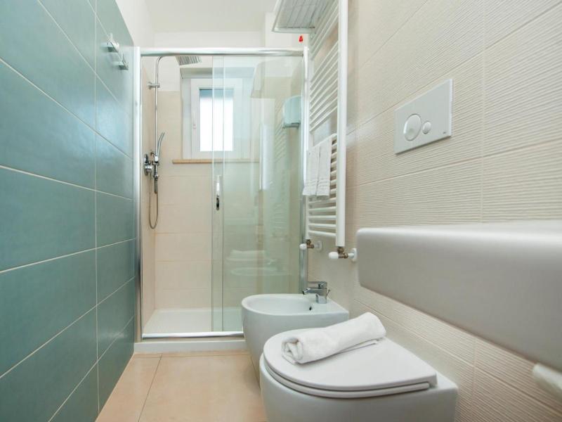 Gu Hotel image
