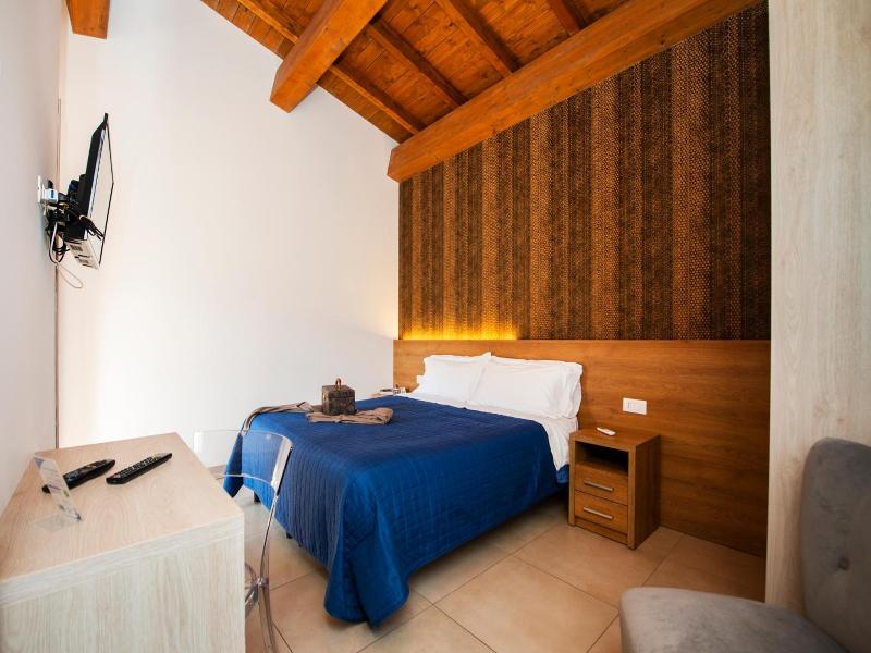 Gu Hotel image