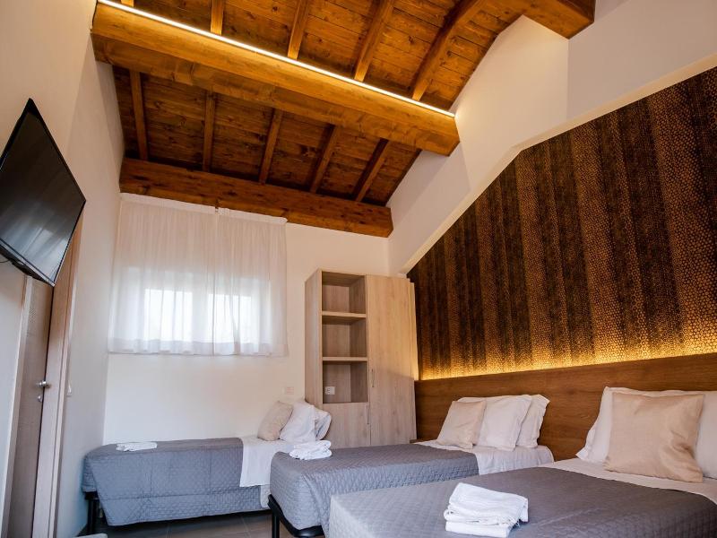 Gu Hotel image
