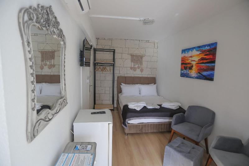 Fizzio Alacati Hotel