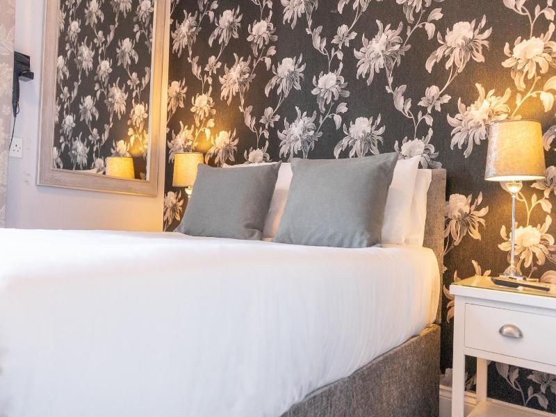 West End Hotel image