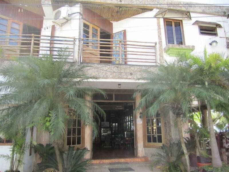 Hotel Sherwood image