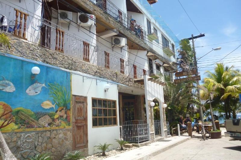Hotel Sherwood image