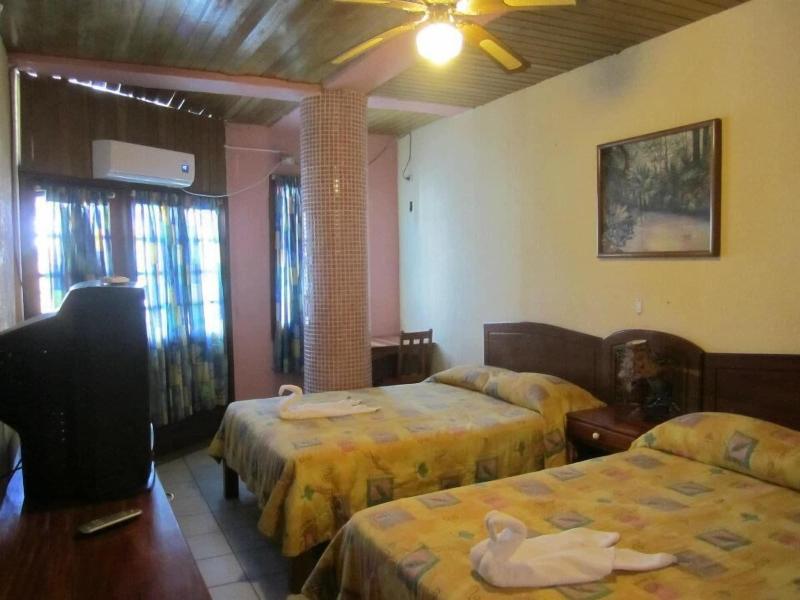 Hotel Sherwood image