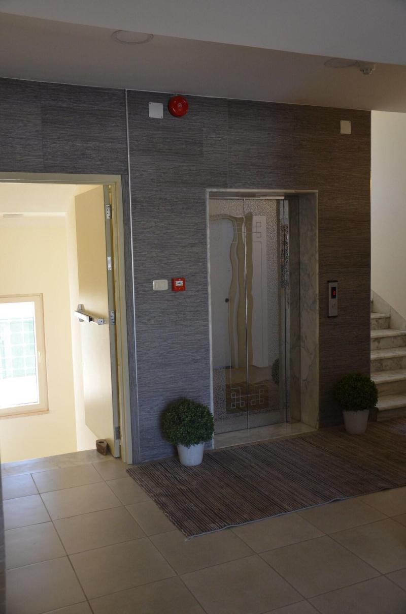 Arman Hotel Suites image