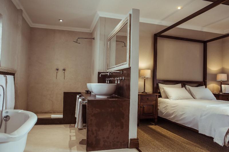 The Iris Boutique Hotel image