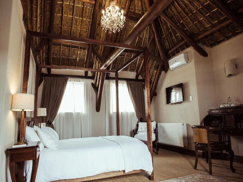 The Iris Boutique Hotel image