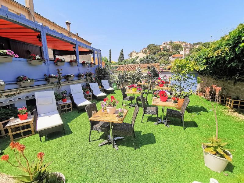 Hotel Escapade image