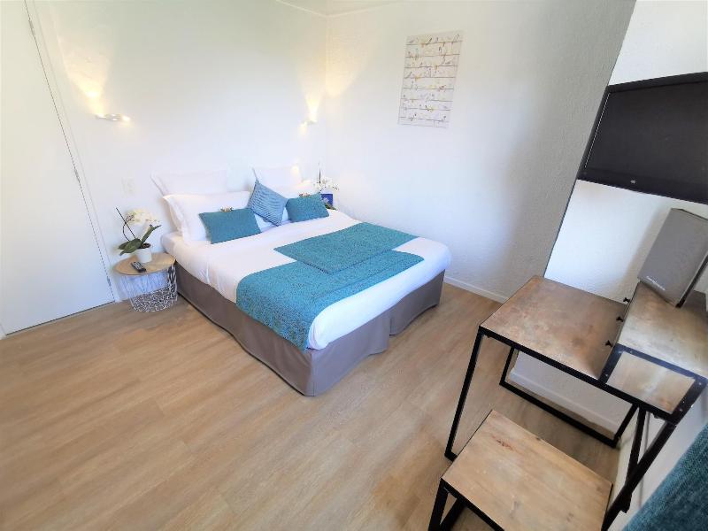 Hotel Escapade image