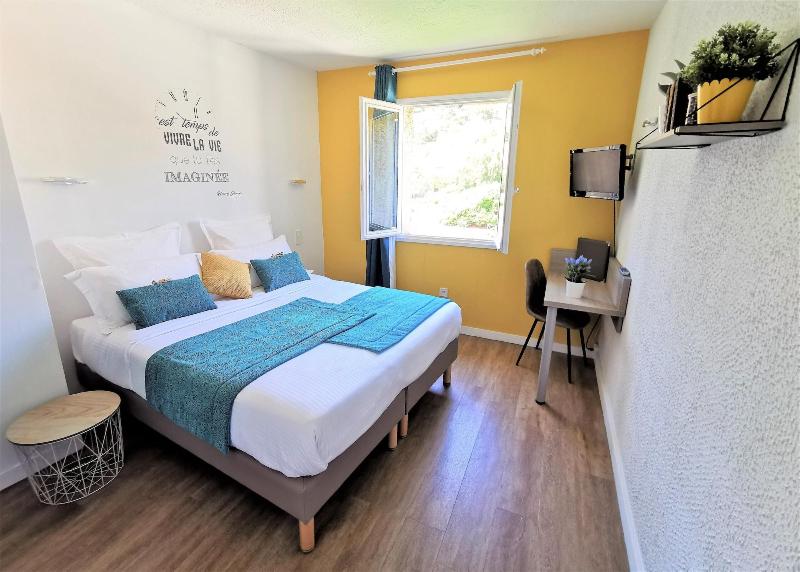 Hotel Escapade image