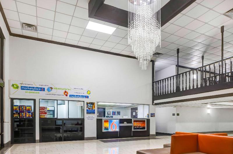 Motel 6 Indianapolis, IN image