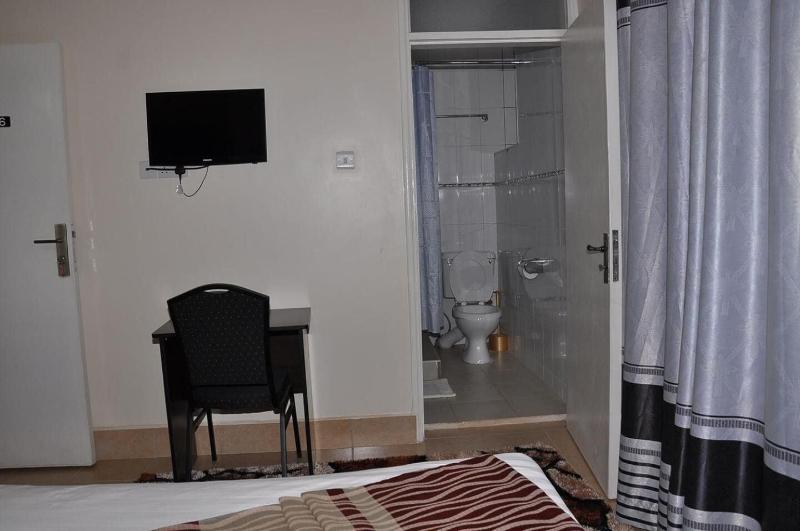 Latitude 1 Serviced Suites image
