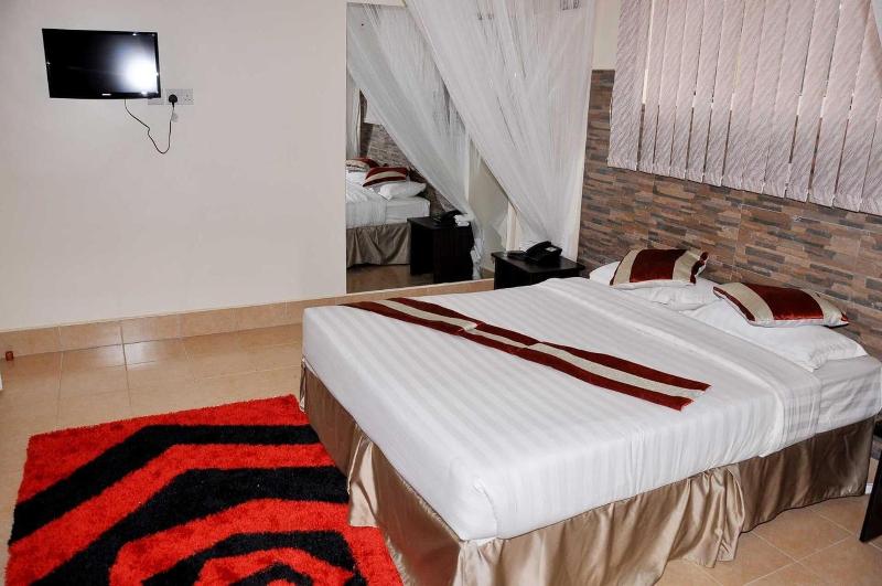 Latitude 1 Serviced Suites image
