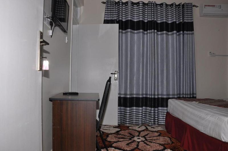 Latitude 1 Serviced Suites image