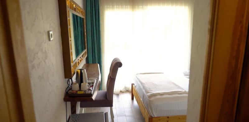 Ceneviz Hotel — photo 12